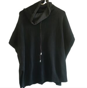 NWT Blumelange Cashmere Wool Black Poncho